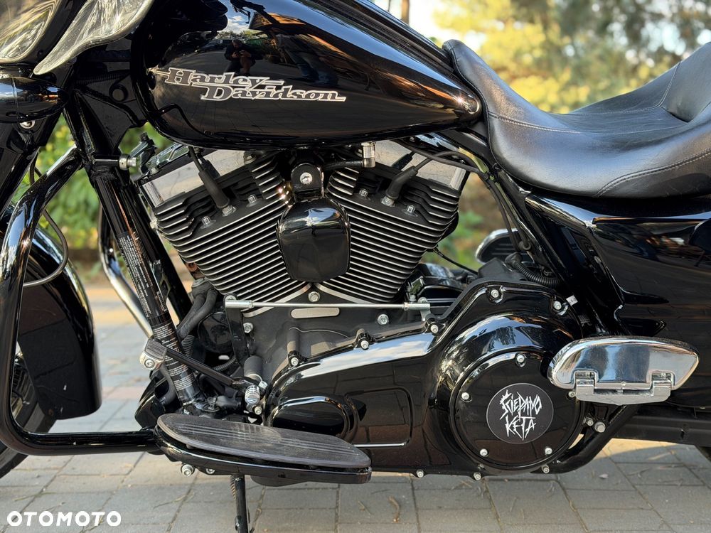 Harley-Davidson Touring Street Glide - 22