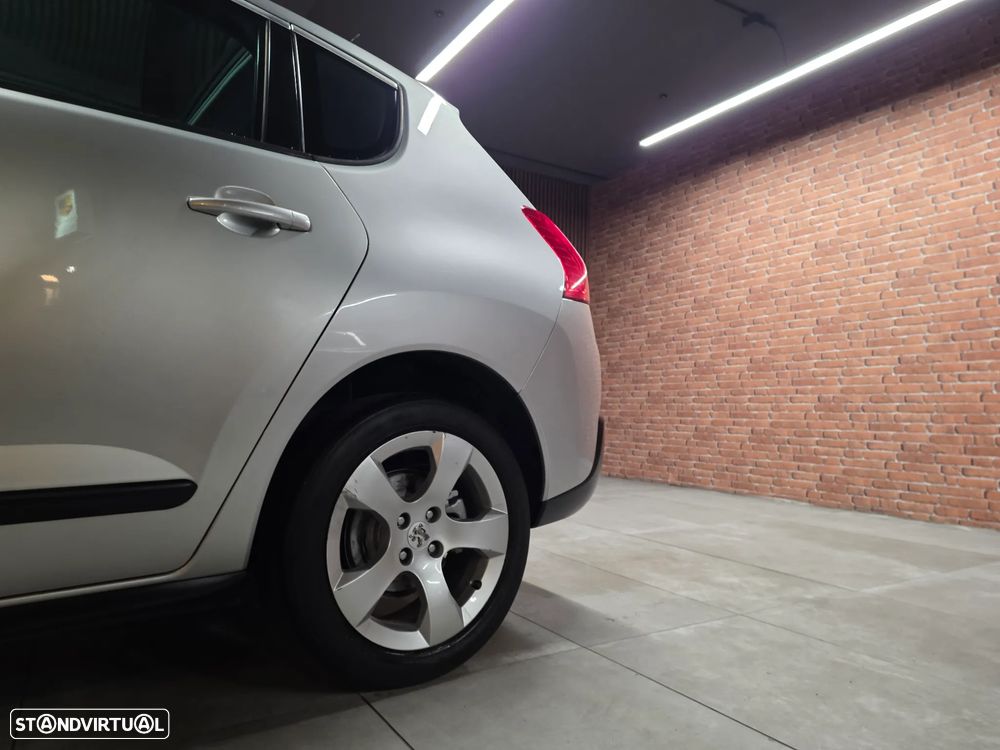 Peugeot 3008 1.6 e-HDi Sport CMP6 - 30