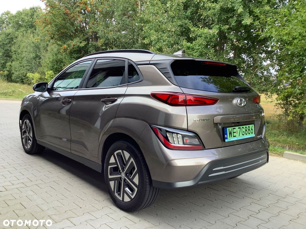 Hyundai Kona 64kWh Executive - 2