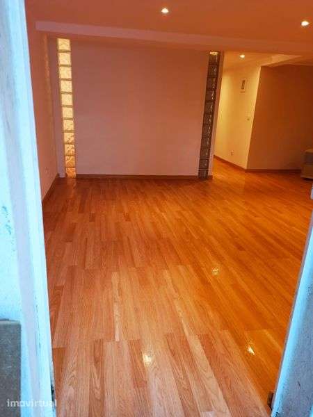 Aluga-se T1 no Cacém - Grande imagem: 2/8