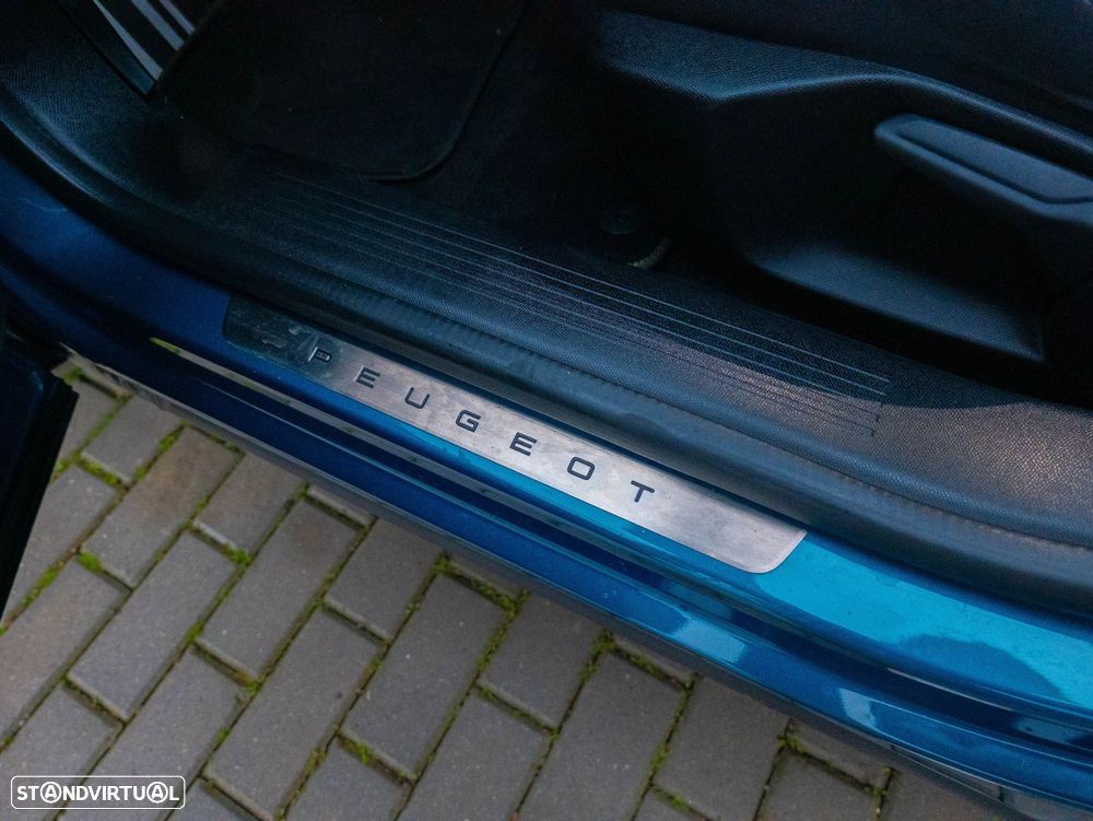 Peugeot 408 1.2 PureTech GT EAT8 - 15