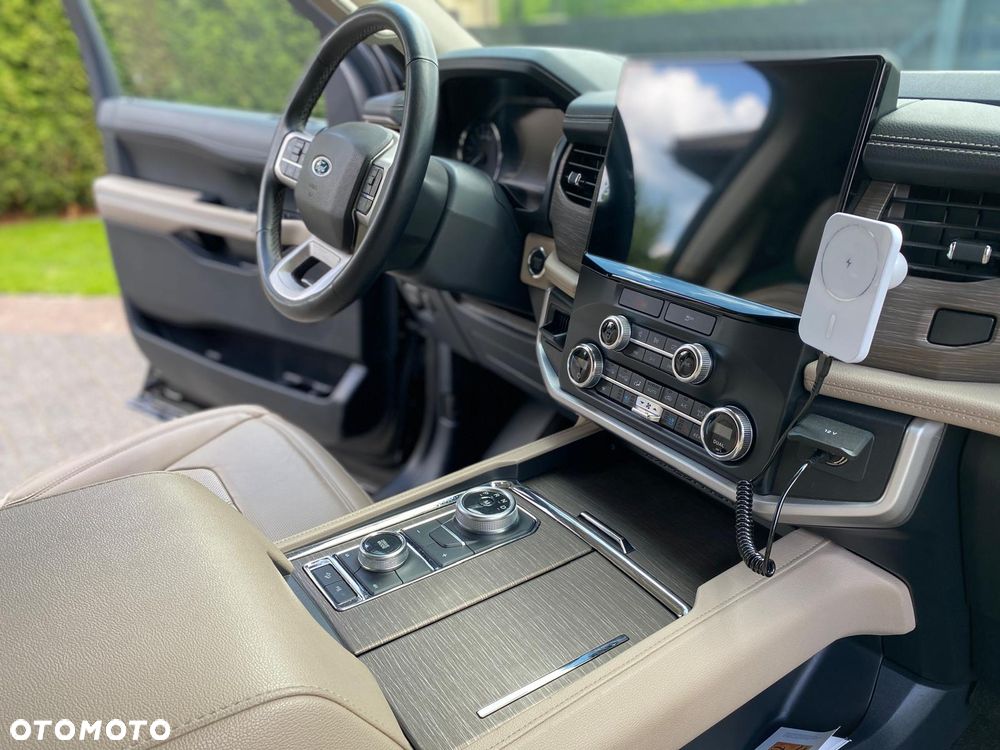 Ford Expedition - 13