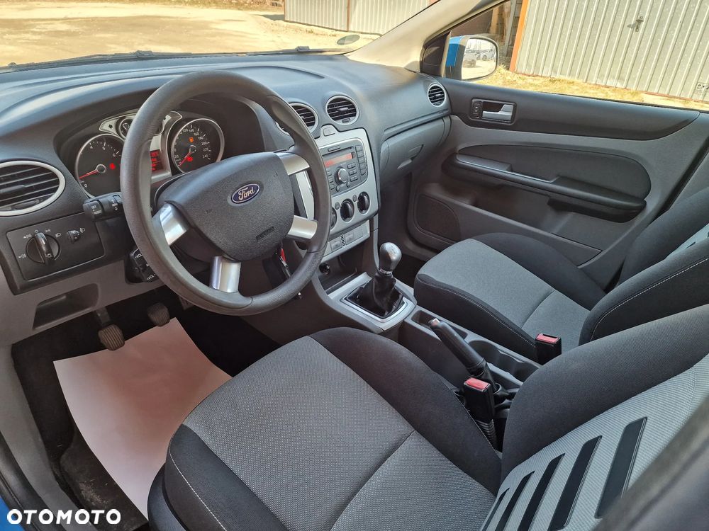 Ford Focus 1.6 Ghia - 5