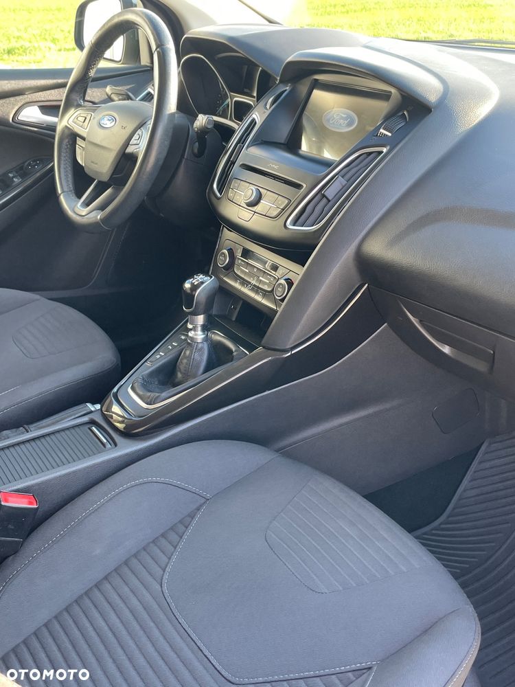 Ford Focus 1.5 EcoBoost Titanium ASS - 11