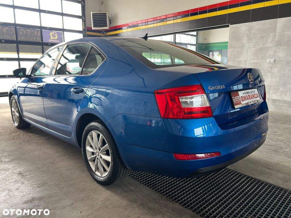 Skoda Octavia 2.0 TDI Ambition DSG - 6