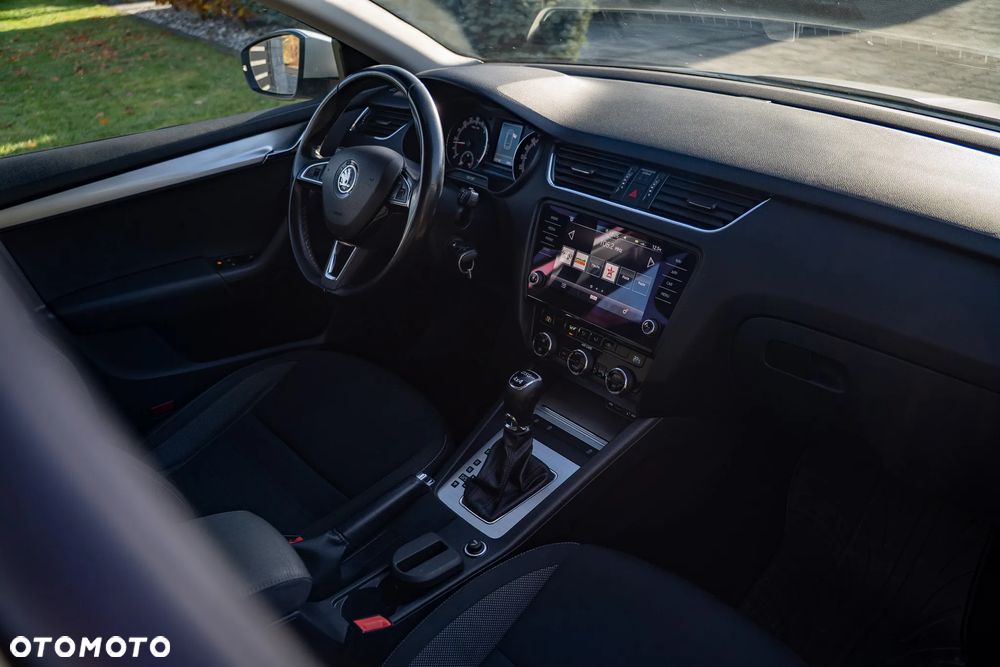 Skoda Octavia 2.0 TDI 4x4 DSG Style - 35