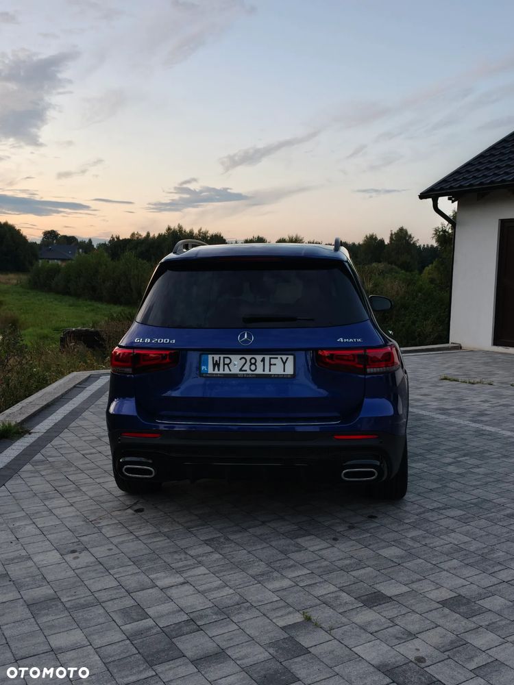 Mercedes-Benz GLB 200 d AMG Line 8G-DCT - 10