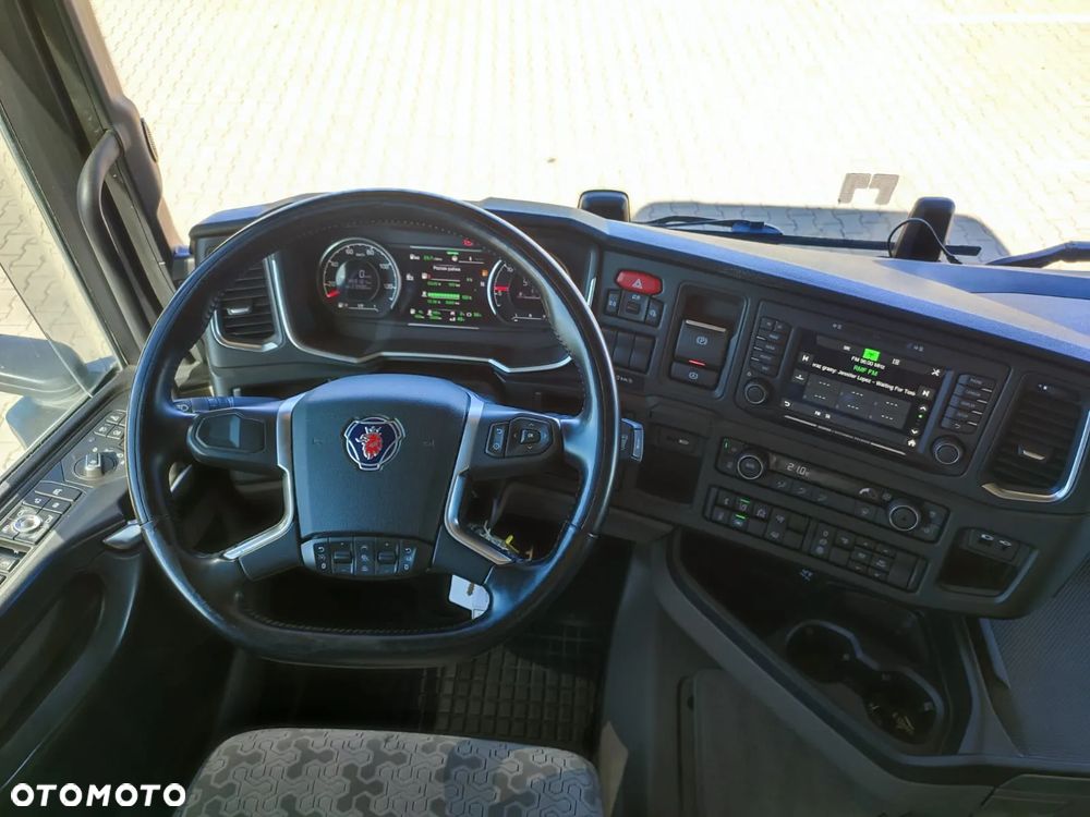 Scania R530 / STANDARD / V8 - 12
