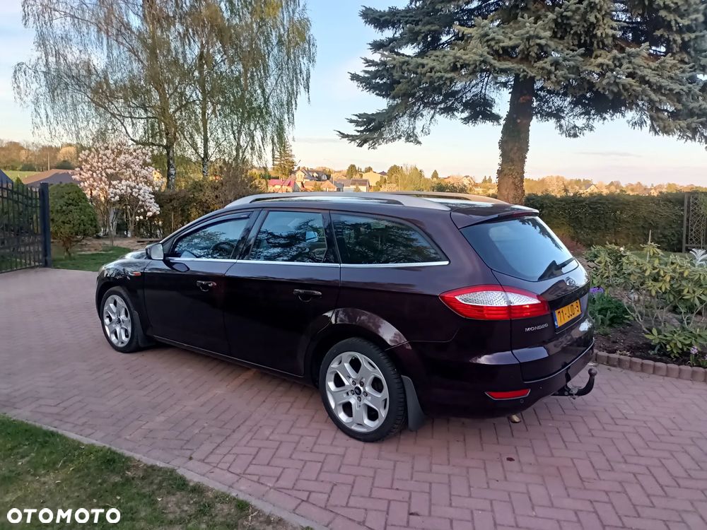 Ford Mondeo 2.0 Titanium - 28