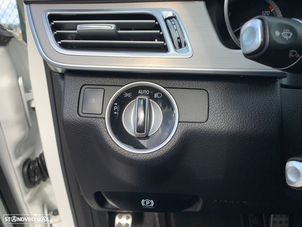 Mercedes-Benz E 220 BlueTEC Avantgarde Auto. - 38