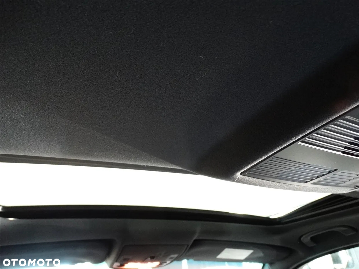 BMW Seria 5 530i - 35