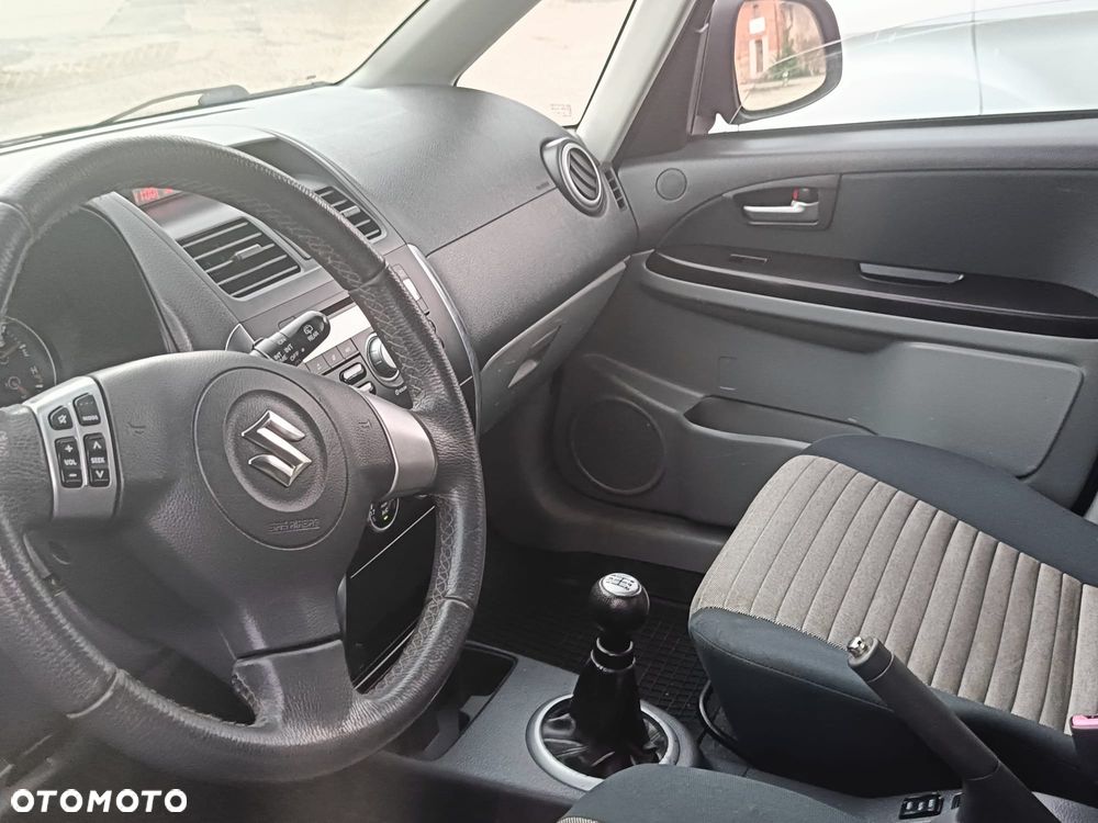 Suzuki SX4 1.6 VVT 4x4 Comfort - 19