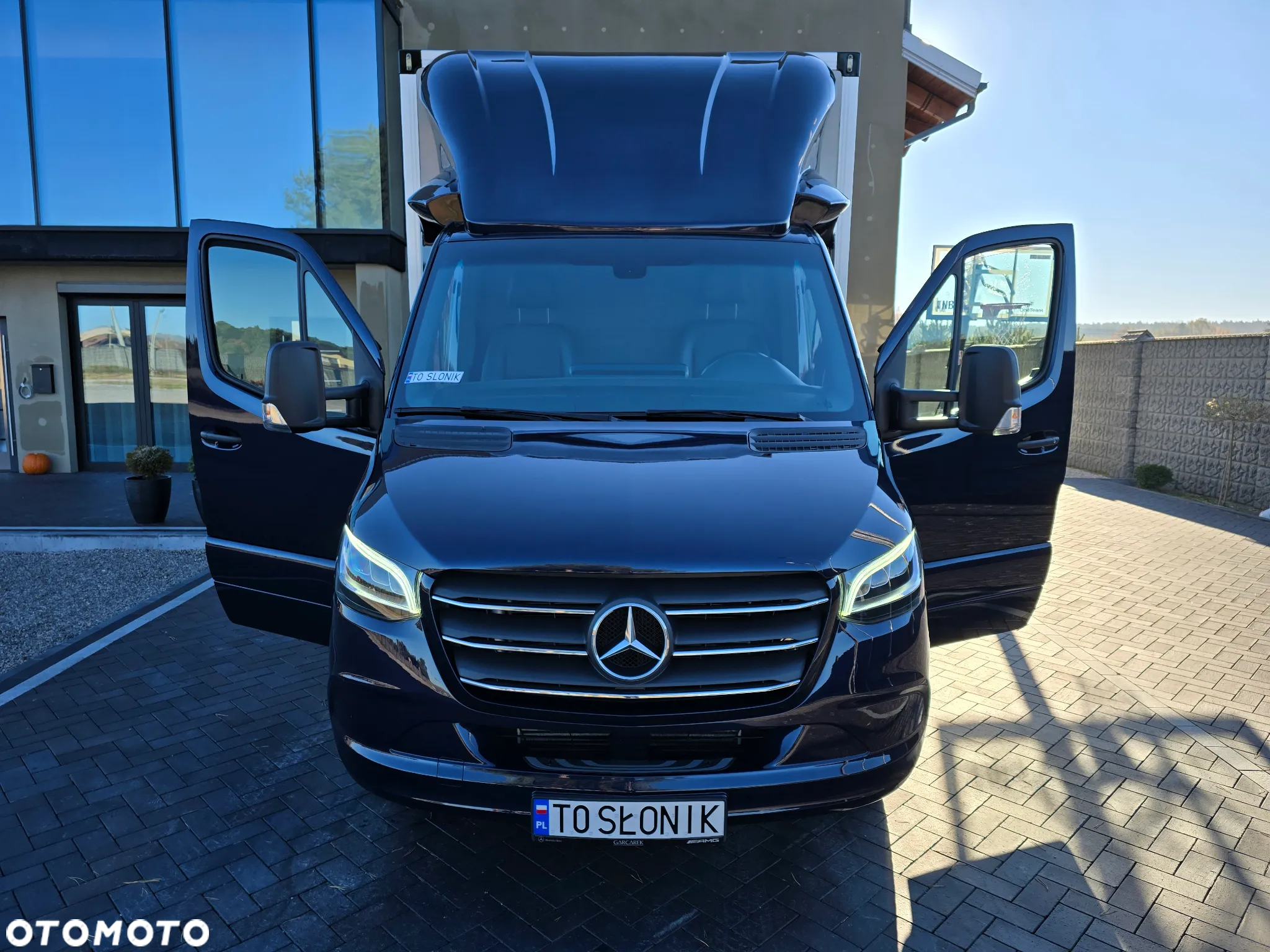 Mercedes-Benz SPRINTER 319 3.0 CDI KONTENER 4,28cmDługi 2,29cmSzero 2,24cmWysok + WINDA 750Kg 42Tyś km SERWIS DO OSTATNIEGO Km ASO MERCEDES-BENZ SALON PL STAN NOWY NOWY NOWY FABRYCZNA GWARANCJA - 32