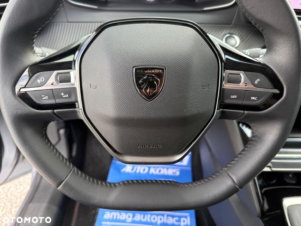 Peugeot 208 PureTech 100 Allure - 24
