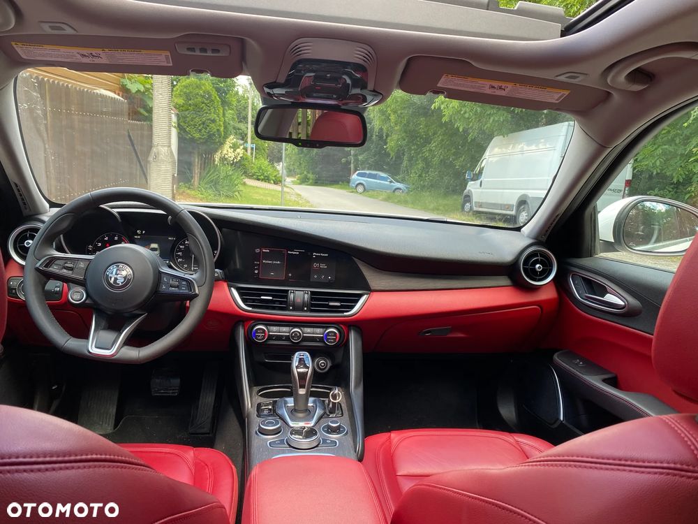 Alfa Romeo Giulia - 7