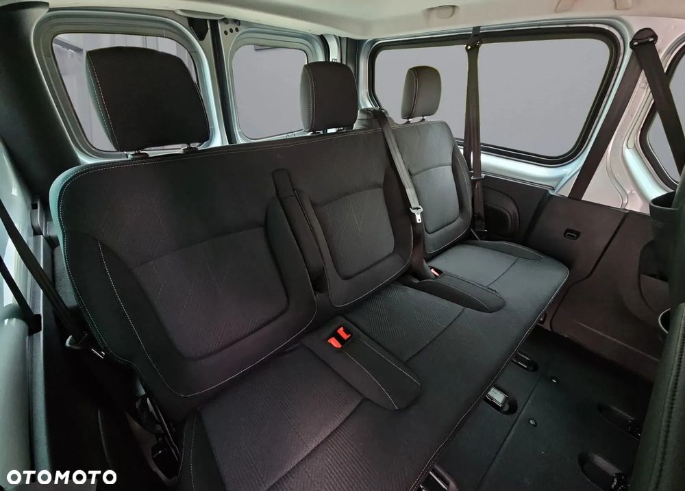 Renault Trafic - 23