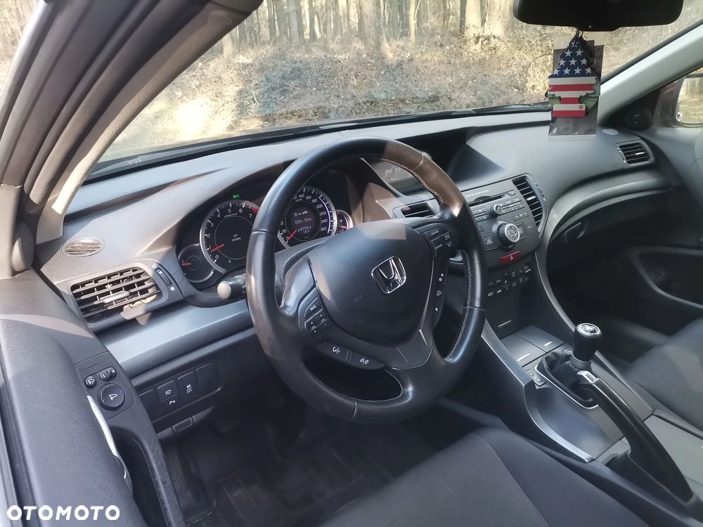 Honda Accord 2.0 Executive Nav - 7