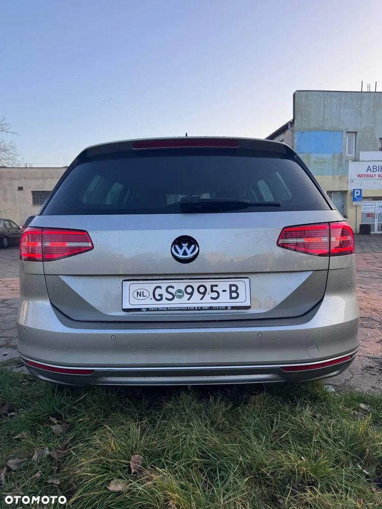 Volkswagen Passat 1.6 TDI BMT Comfortline - 29