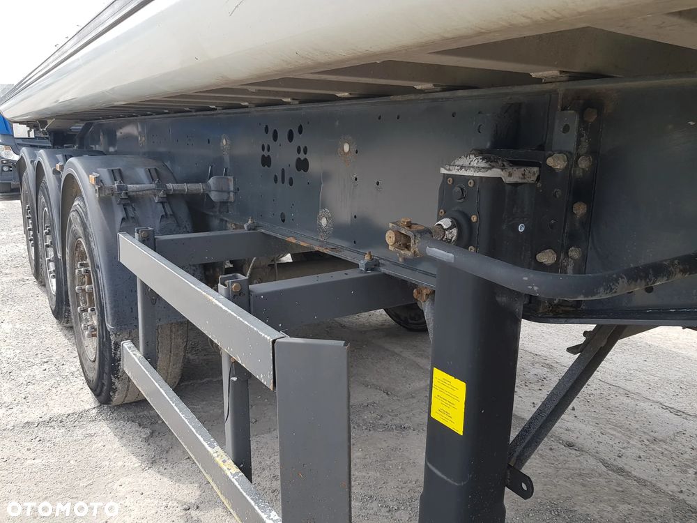 Schmitz Cargobull SKI24 8.2 39m³ - 6