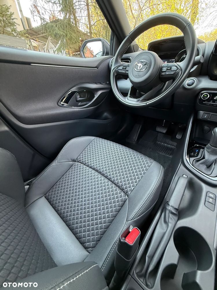 Toyota Yaris 1.5 Style CVT - 26