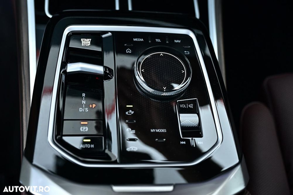 BMW Seria 7 - 39