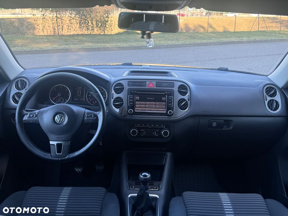 Volkswagen Tiguan - 8