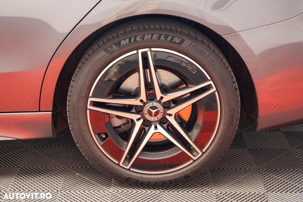 Mercedes-Benz C - 10