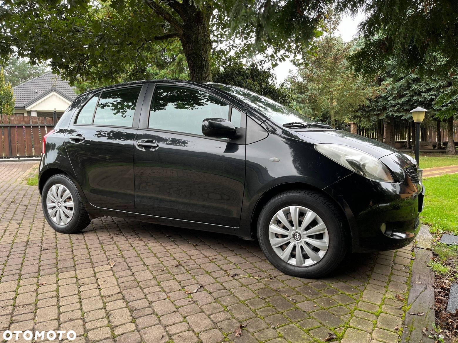 Toyota Yaris - 1