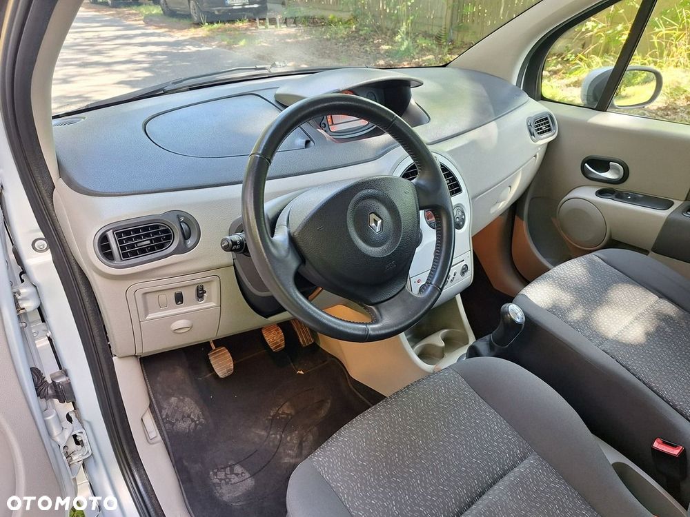 Renault Modus 1.6 16V ESP Dynamique - 8