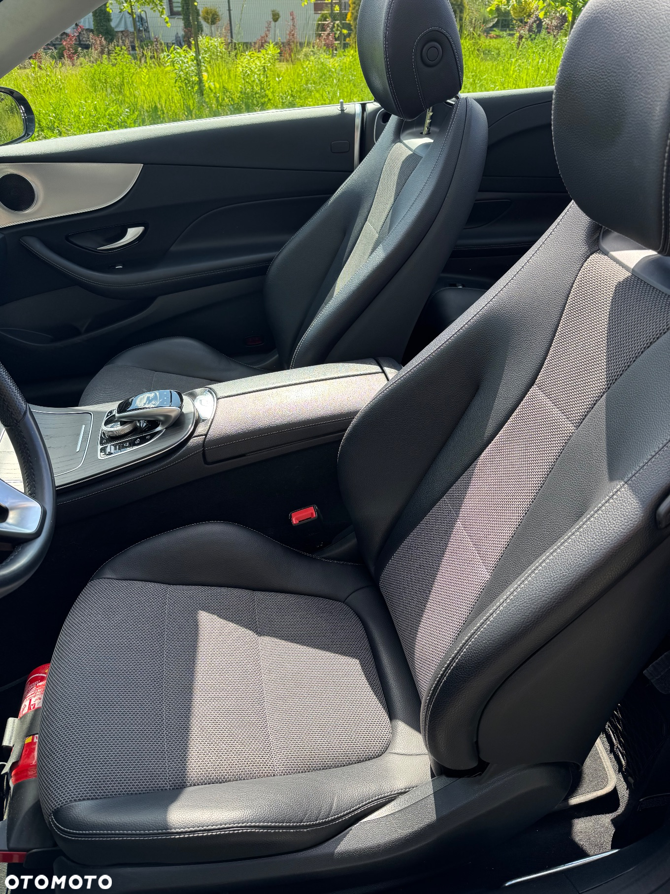 Mercedes-Benz Klasa E 400 Kabriolet 4-Matic 9G-TRONIC - 14