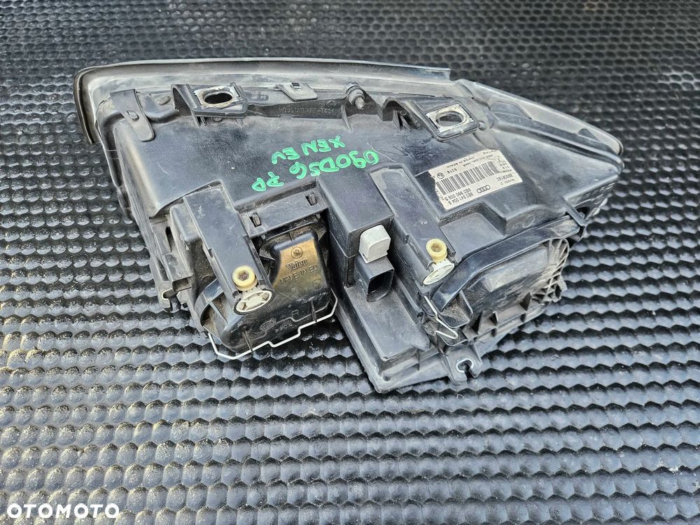 Reflektor Lampa Xenon D1S Przód Przednia PRAWA Valeo Europa Audi A4 B6 - 11