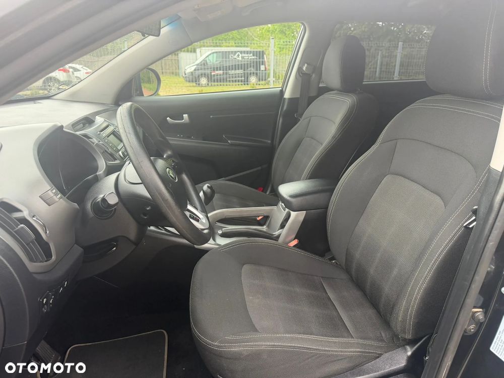 Kia Sportage 1.7 CRDI 2WD Attract - 23