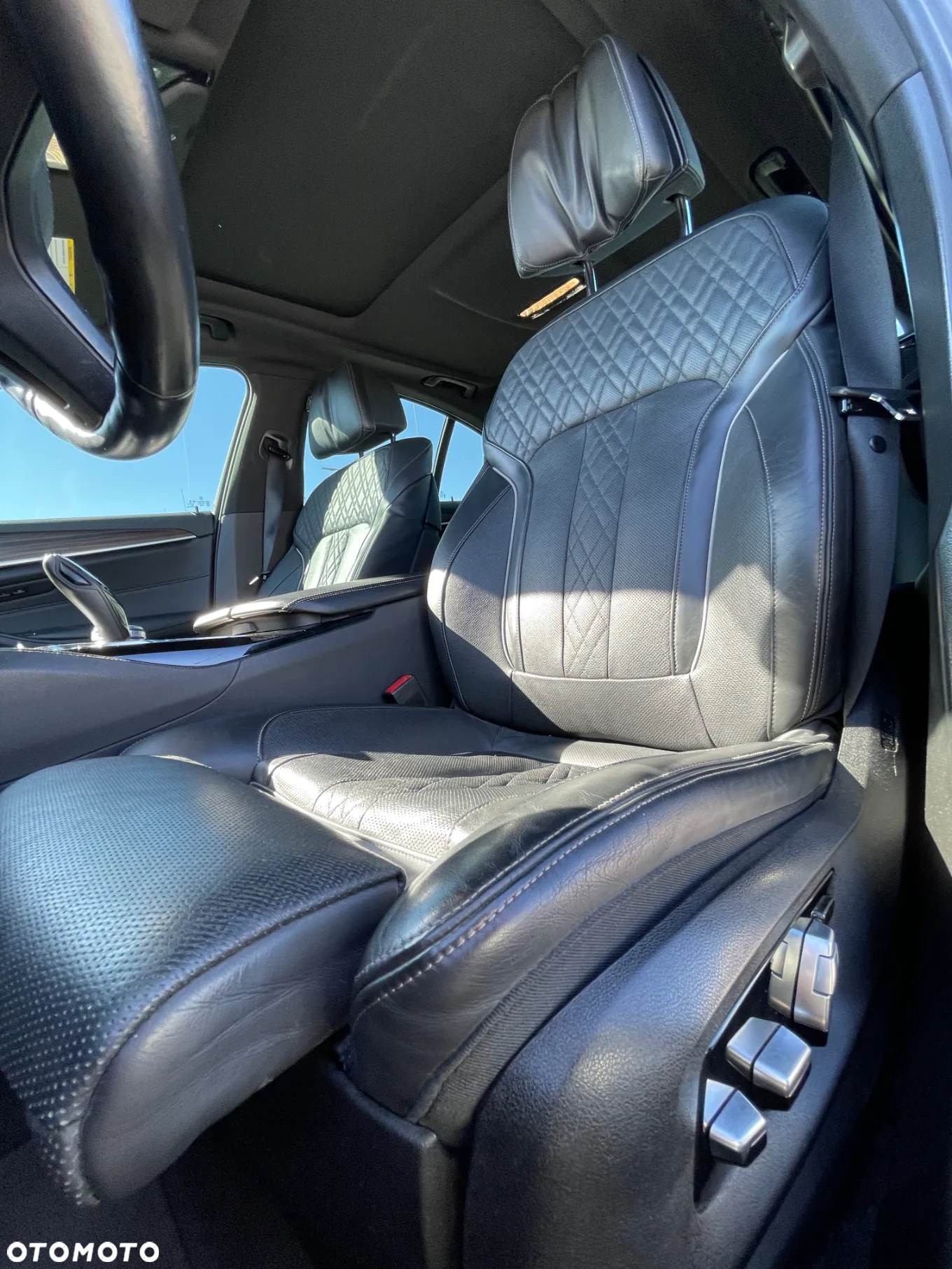 BMW Seria 5 540i M Sport sport - 23