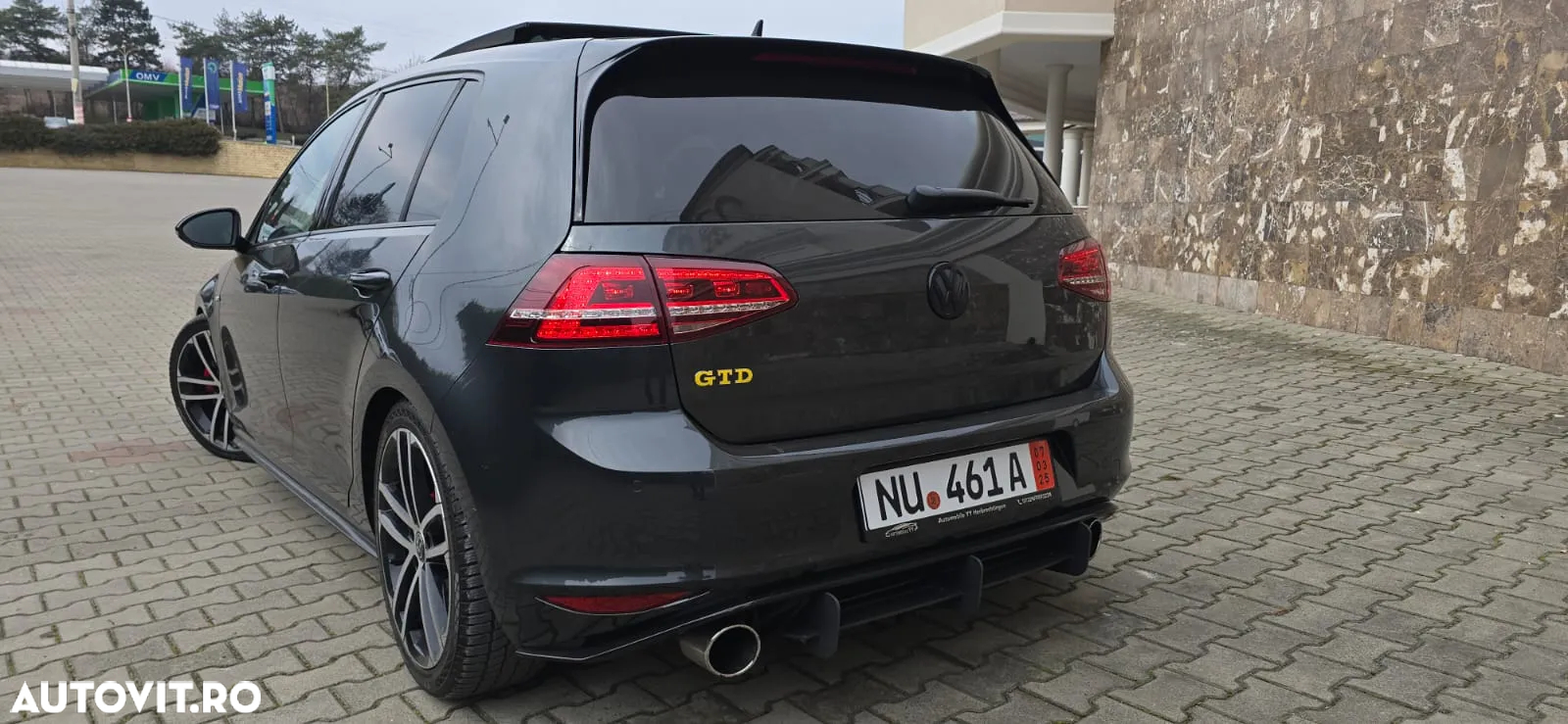 Volkswagen Golf 2.0 TDI DSG GTD - 3