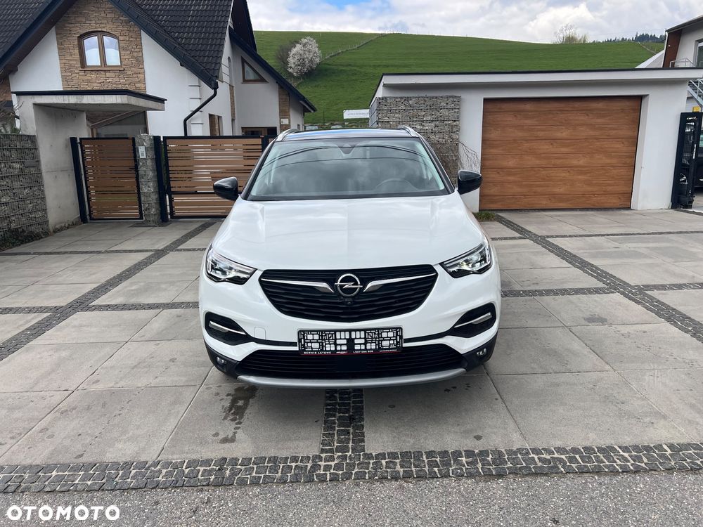 Opel Grandland X Plug-in-Hybrid4 1.6 DI Start/Stop Business Edition - 2