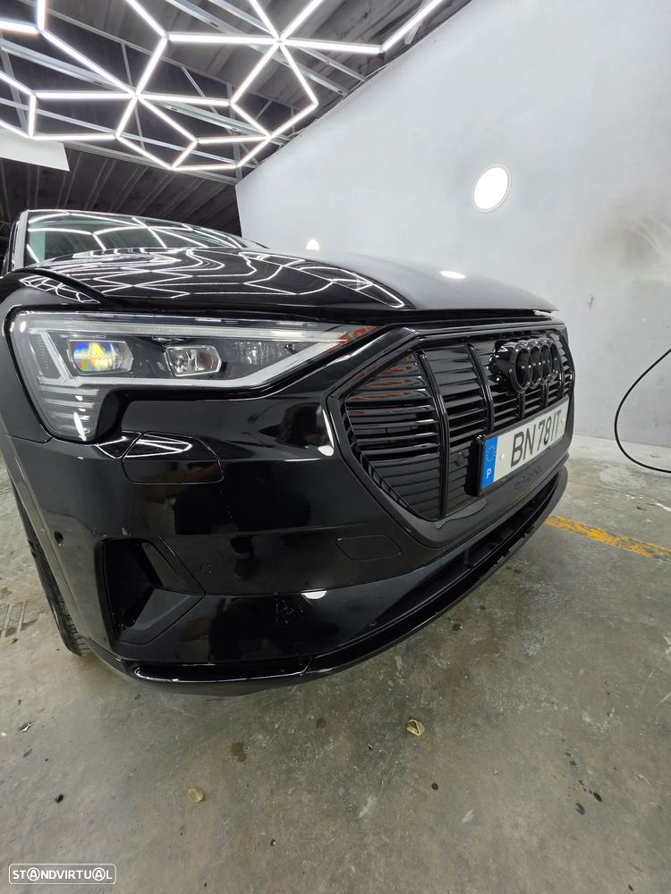 Audi e-tron 50 quattro - 12