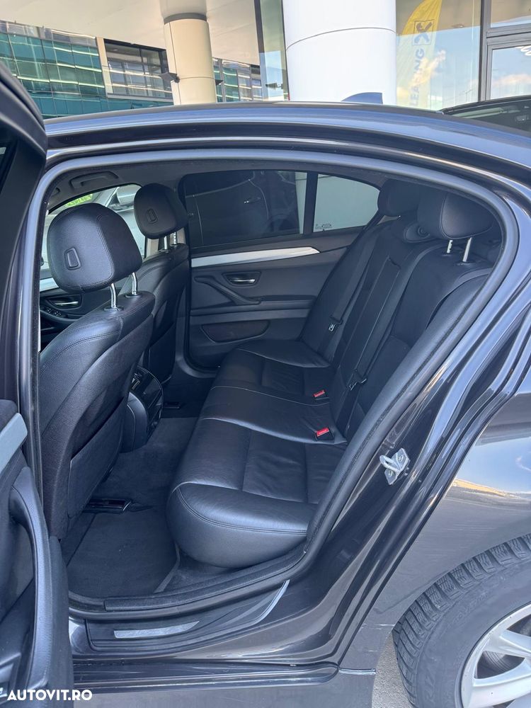 BMW Seria 5 518d Aut. Luxury Line - 10