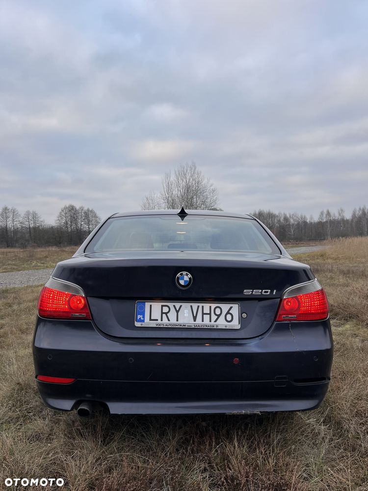 BMW Seria 5 520i Touring - 2