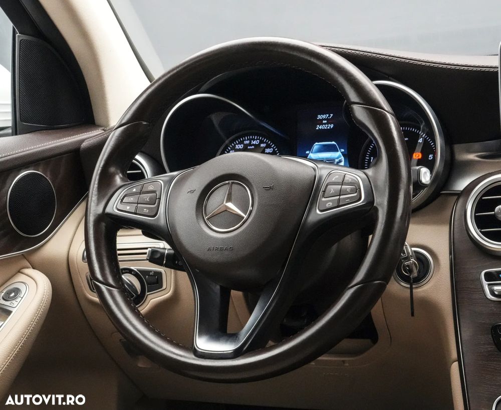 Mercedes-Benz GLC 220 d 4MATIC - 17