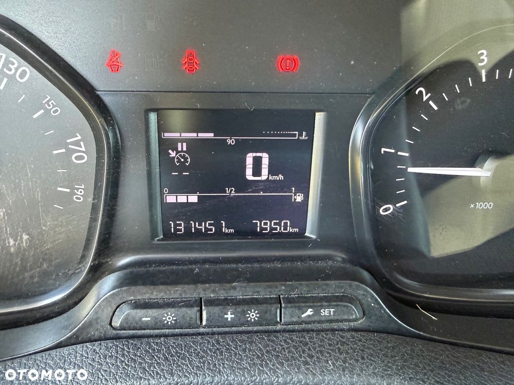 Toyota ProAce - 11