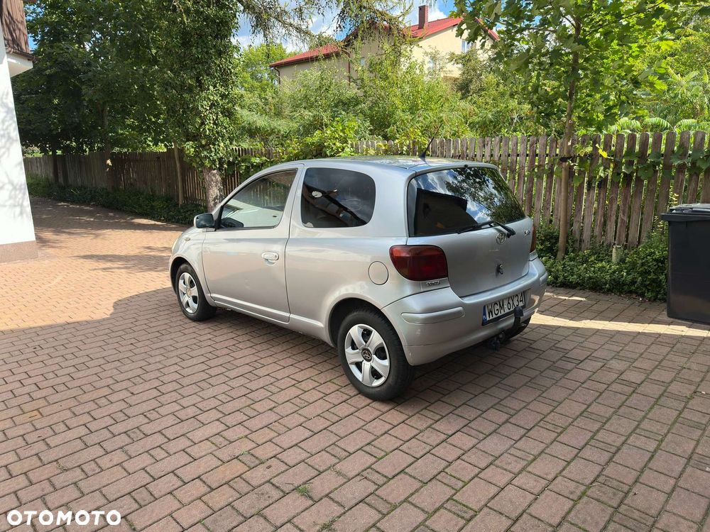 Toyota Yaris - 18