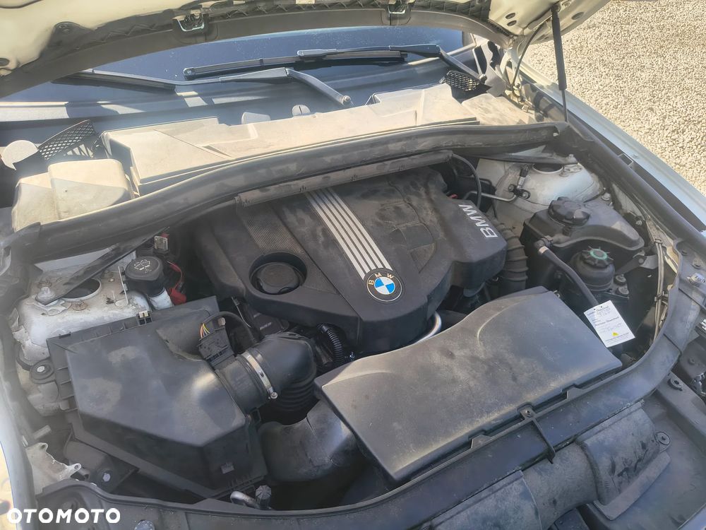BMW X1 xDrive20d Sport Line - 30