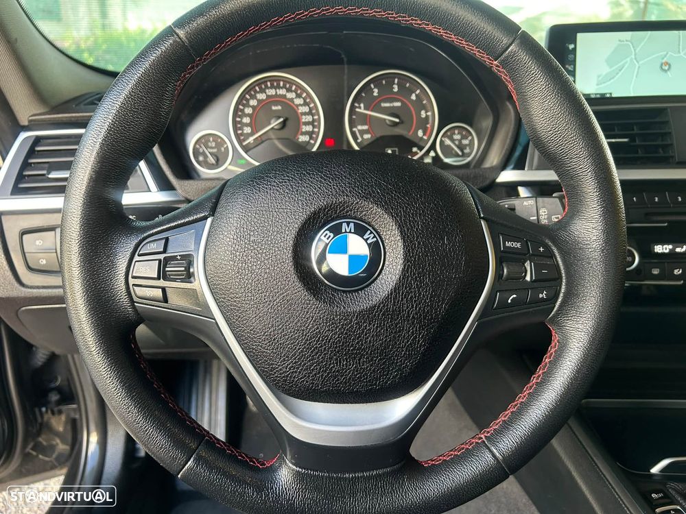 BMW 318 d Sport Line - 31