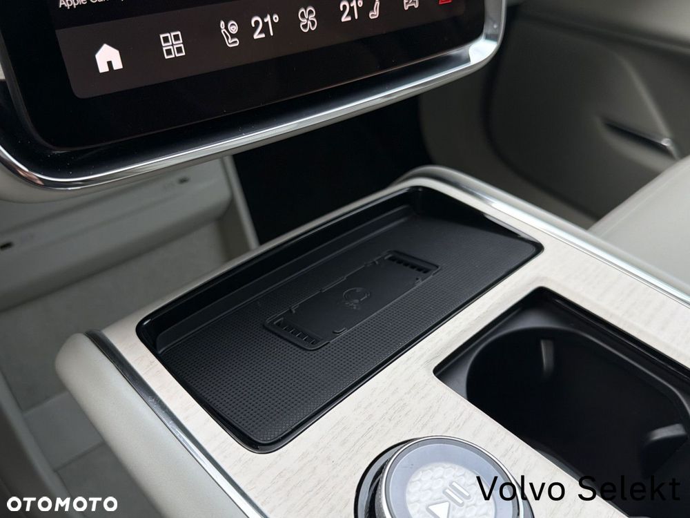 Volvo EX90 - 36