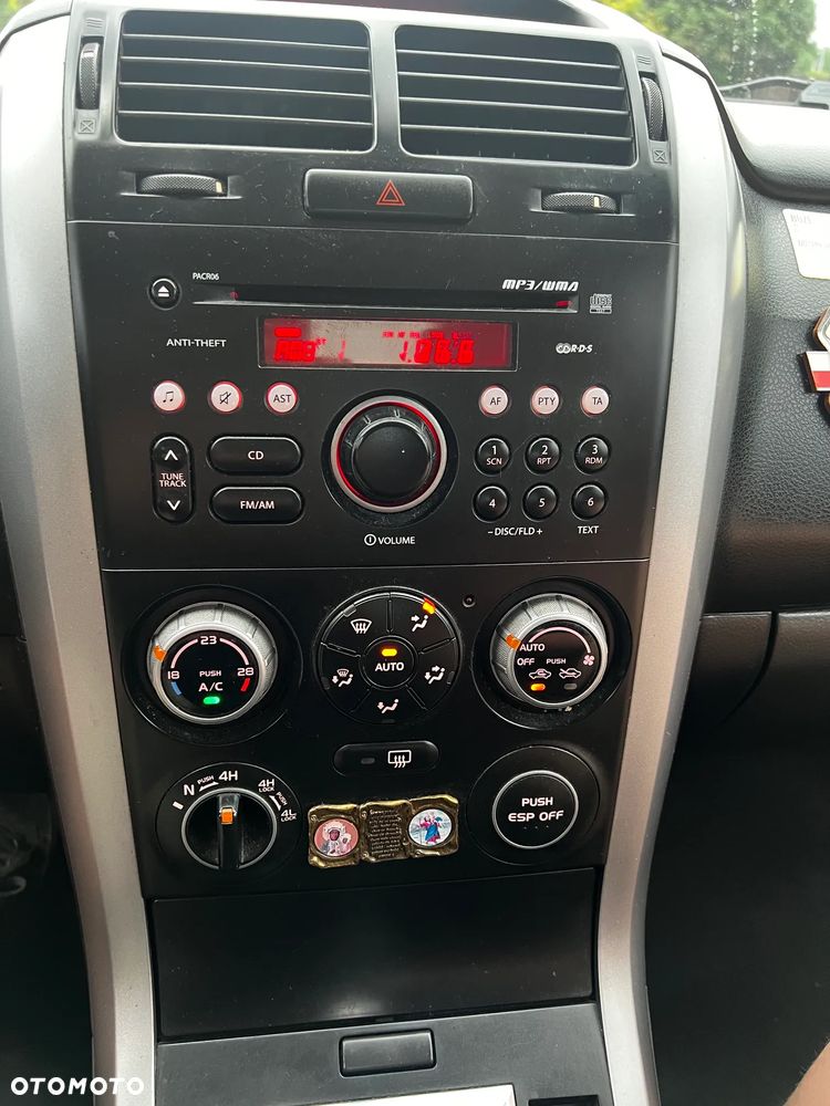 Suzuki Grand Vitara 2.0 Comfort - 13