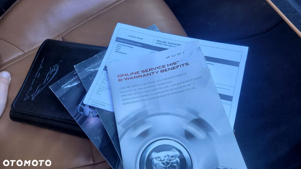 Jaguar XF 2.2 D Premium Luxury - 21