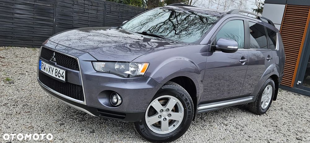 Mitsubishi Outlander 2.0 DI-D 4WD Intense - 18