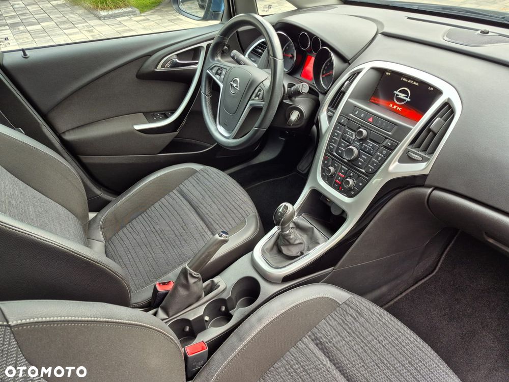 Opel Astra 1.6 Cosmo - 11