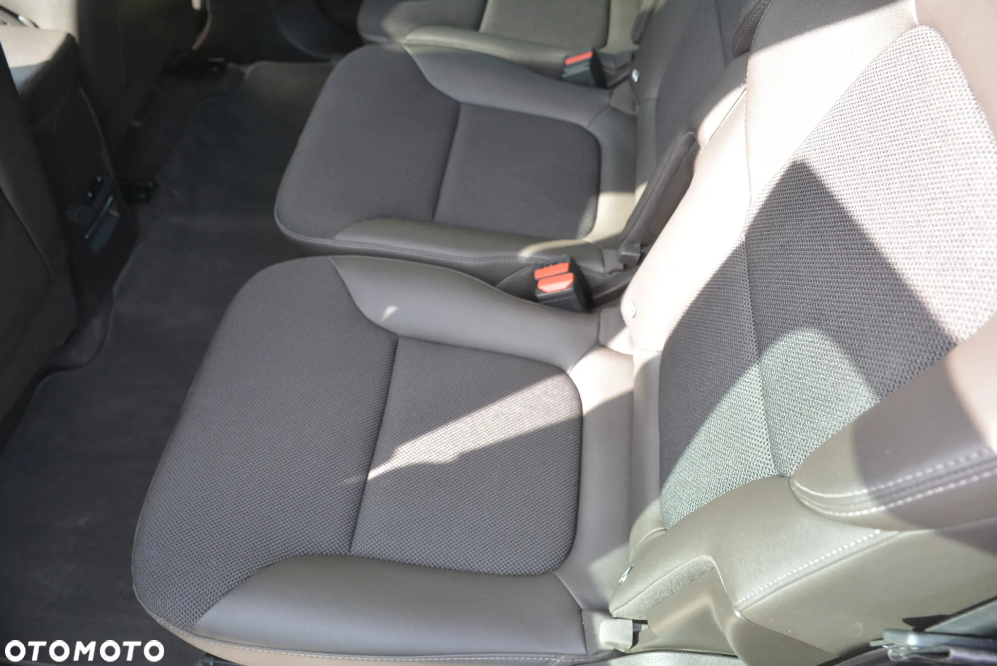Renault Espace Energy dCi 130 Business - 18