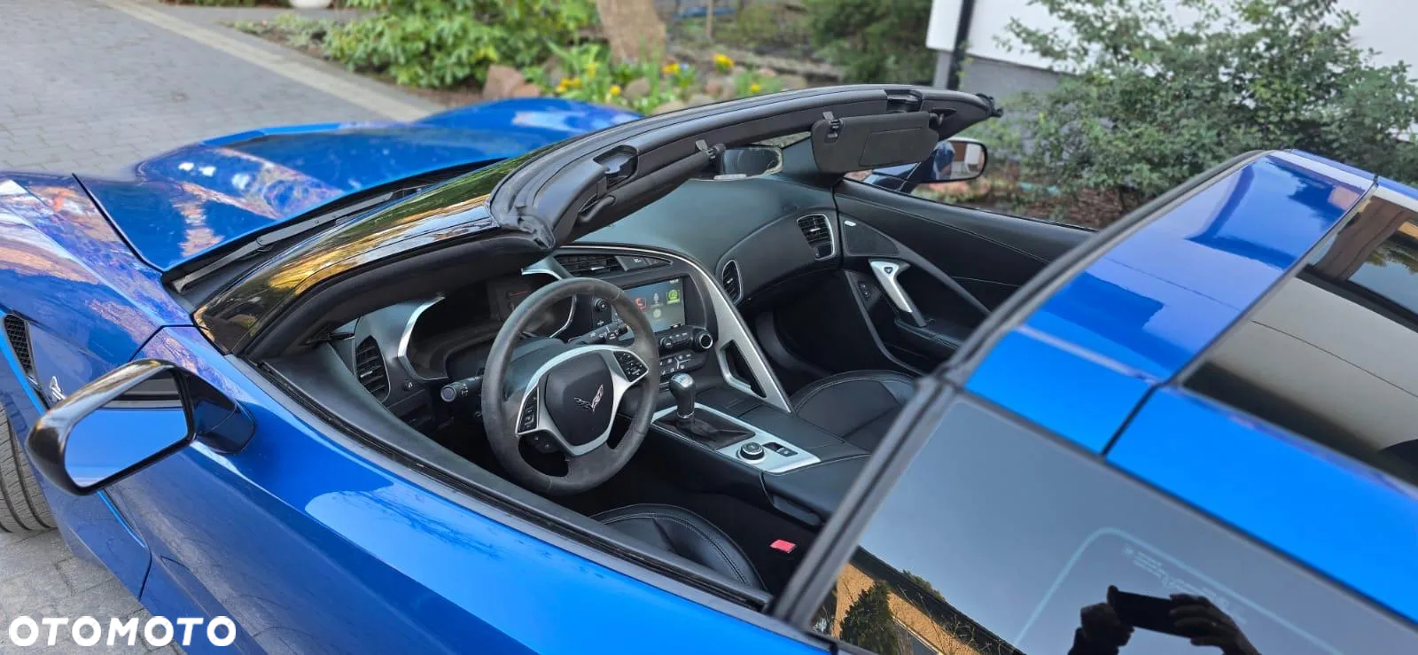 Chevrolet Corvette - 14